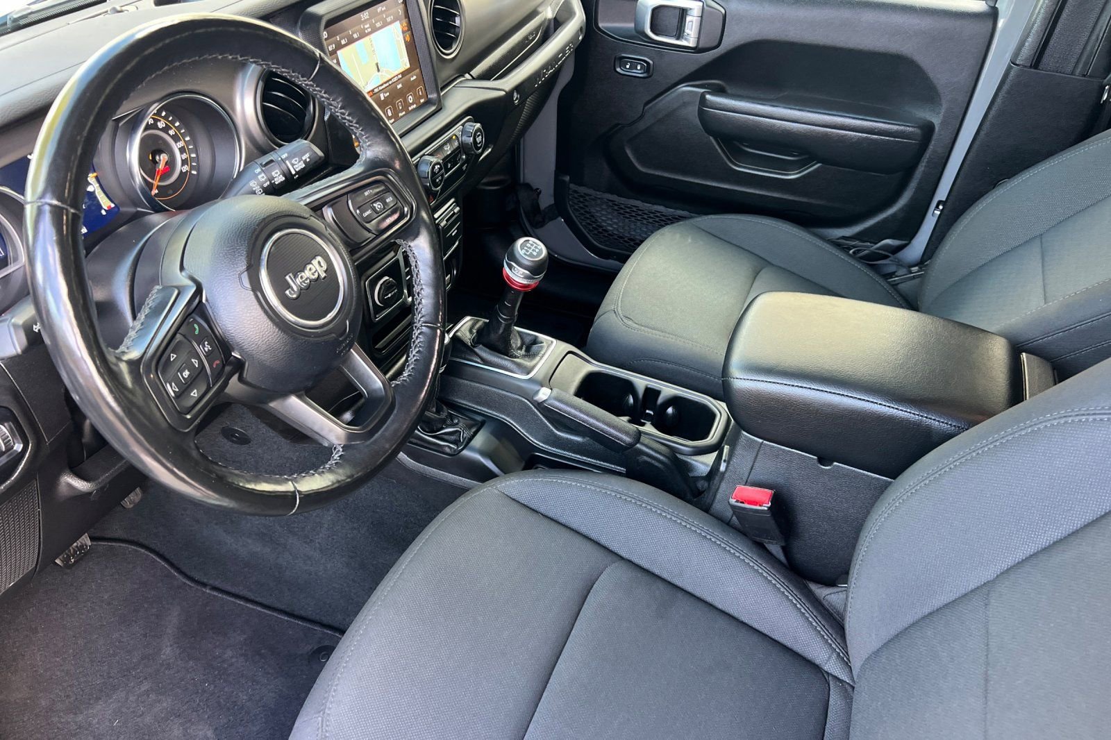 Used 2022 Jeep Wrangler Unlimited Sport w/ Sun And Sound Package image 10