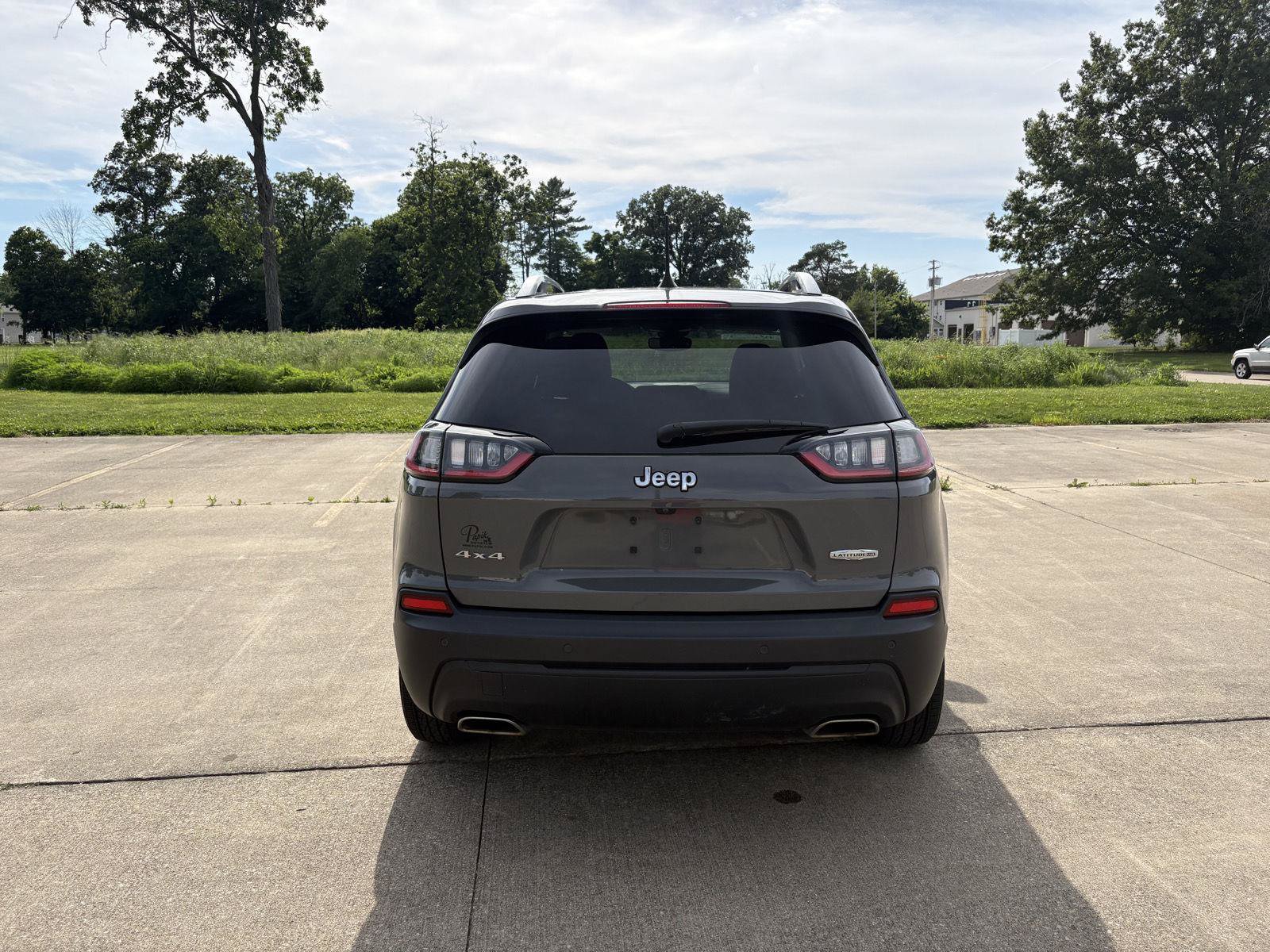 Used 2021 Jeep Cherokee Latitude Lux w/ Comfort/Convenience Group AWD/4WD image 24