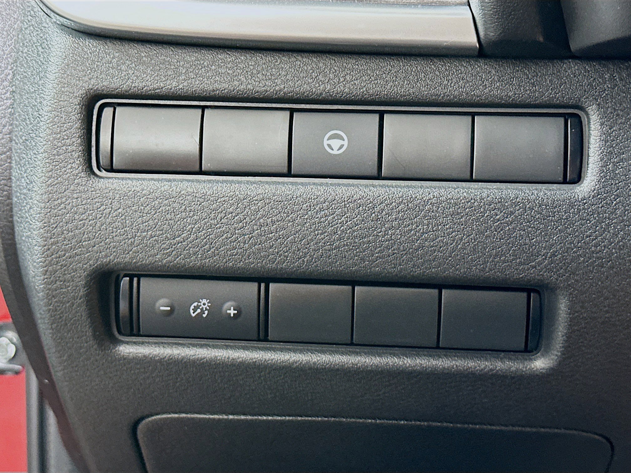 Used 2023 Nissan Rogue SV image 17