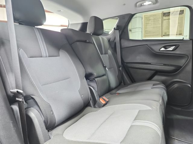 Used 2025 Chevrolet Blazer LT FWD image 39