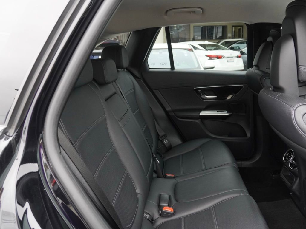 Used 2024 Mercedes-Benz GLC 300 image 20
