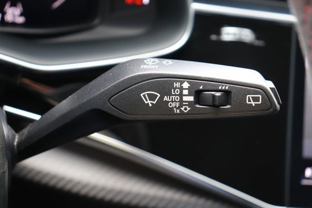 Used 2022 Audi RS Q8 AWD/4WD image 26