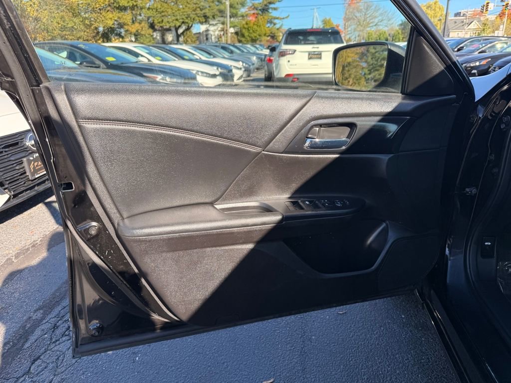 Used 2014 Honda Accord Sport image 20