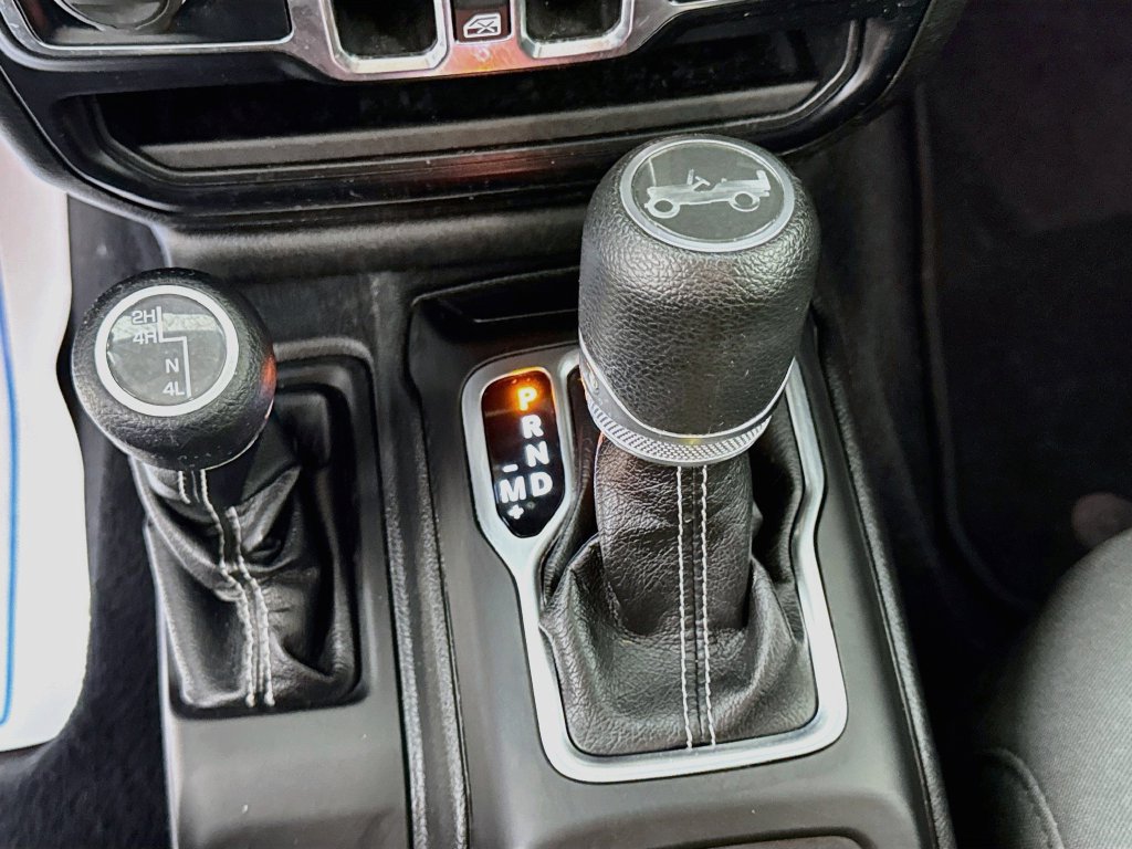 Used 2019 Jeep Wrangler Unlimited Sahara AWD/4WD image 21