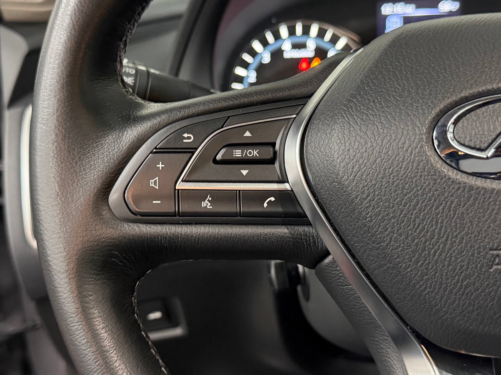 Used 2023 INFINITI Q50 Luxe w/ Cargo Package RWD image 29
