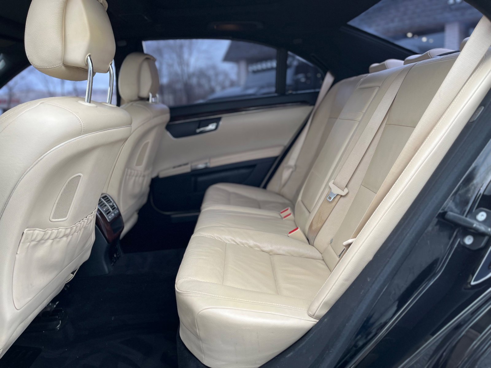 Used 2011 Mercedes-Benz S 550 4MATIC image 39