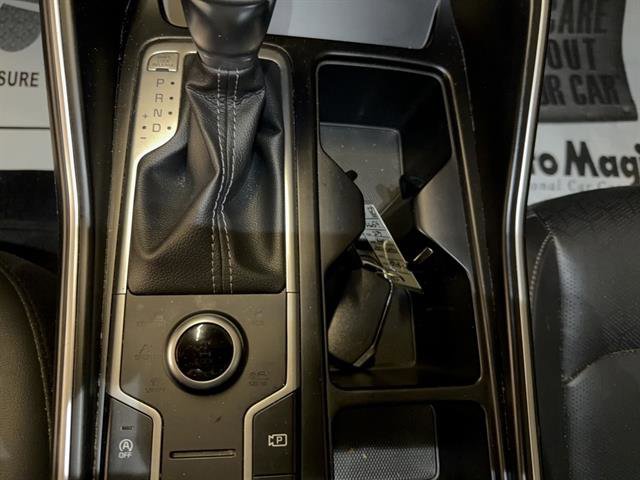 Used 2023 Kia Sorento S w/ Panoramic Sunroof Package image 5