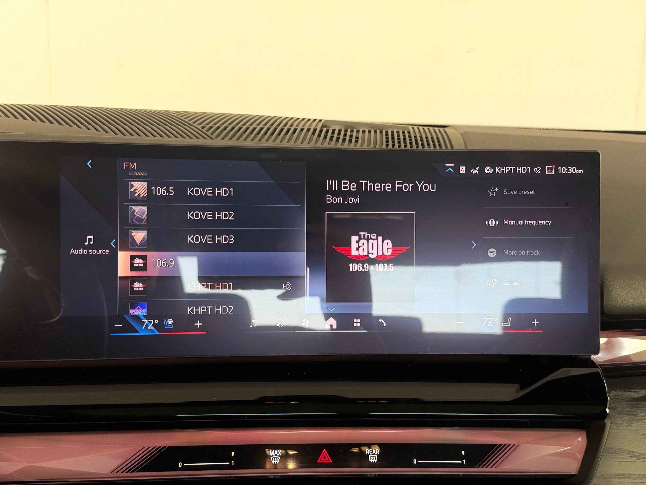 Used 2027 BMW 530i w/ Executive Package RWD image 24