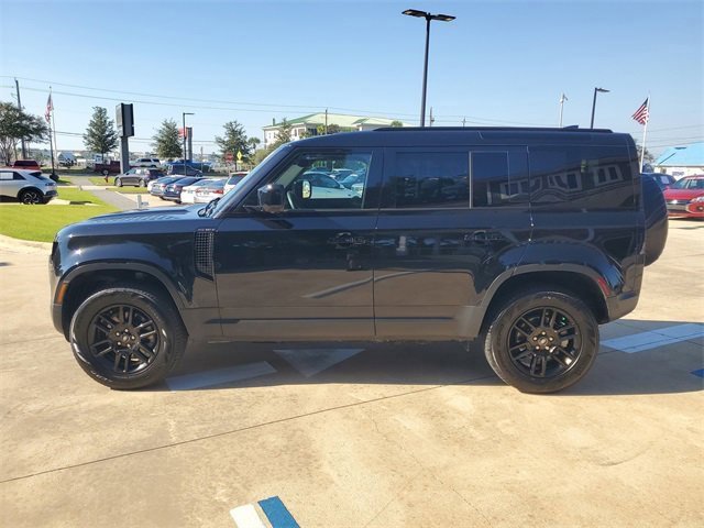 Used 2025 Land Rover Defender 110 S image 2