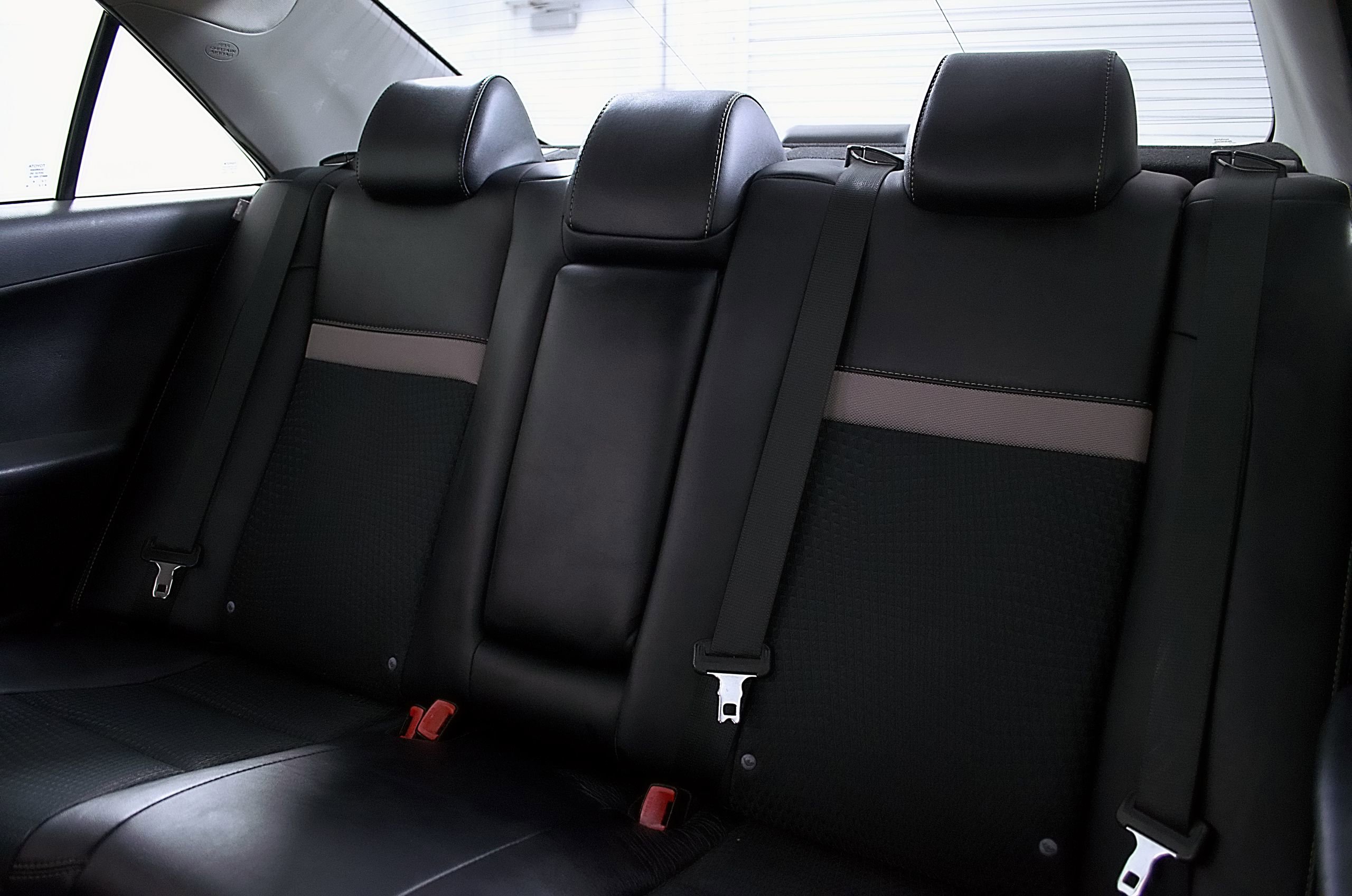 Used 2014 Toyota Camry SE FWD image 21