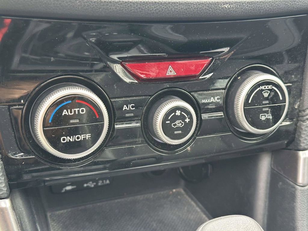 Used 2022 Subaru Forester Premium image 23