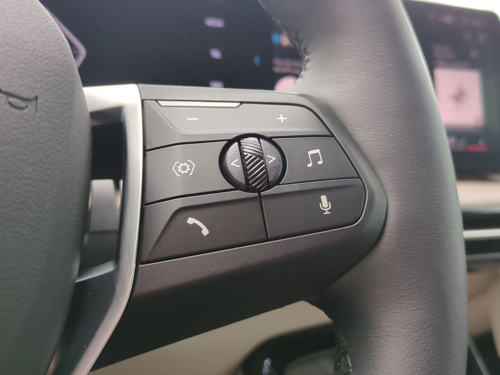 Certified 2025 BMW X1 xDrive28i w/ Convenience Package image 19