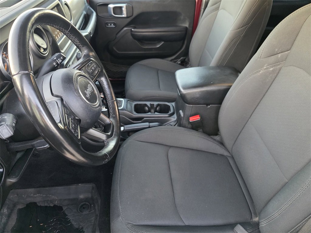 Used 2021 Jeep Gladiator Sport image 10