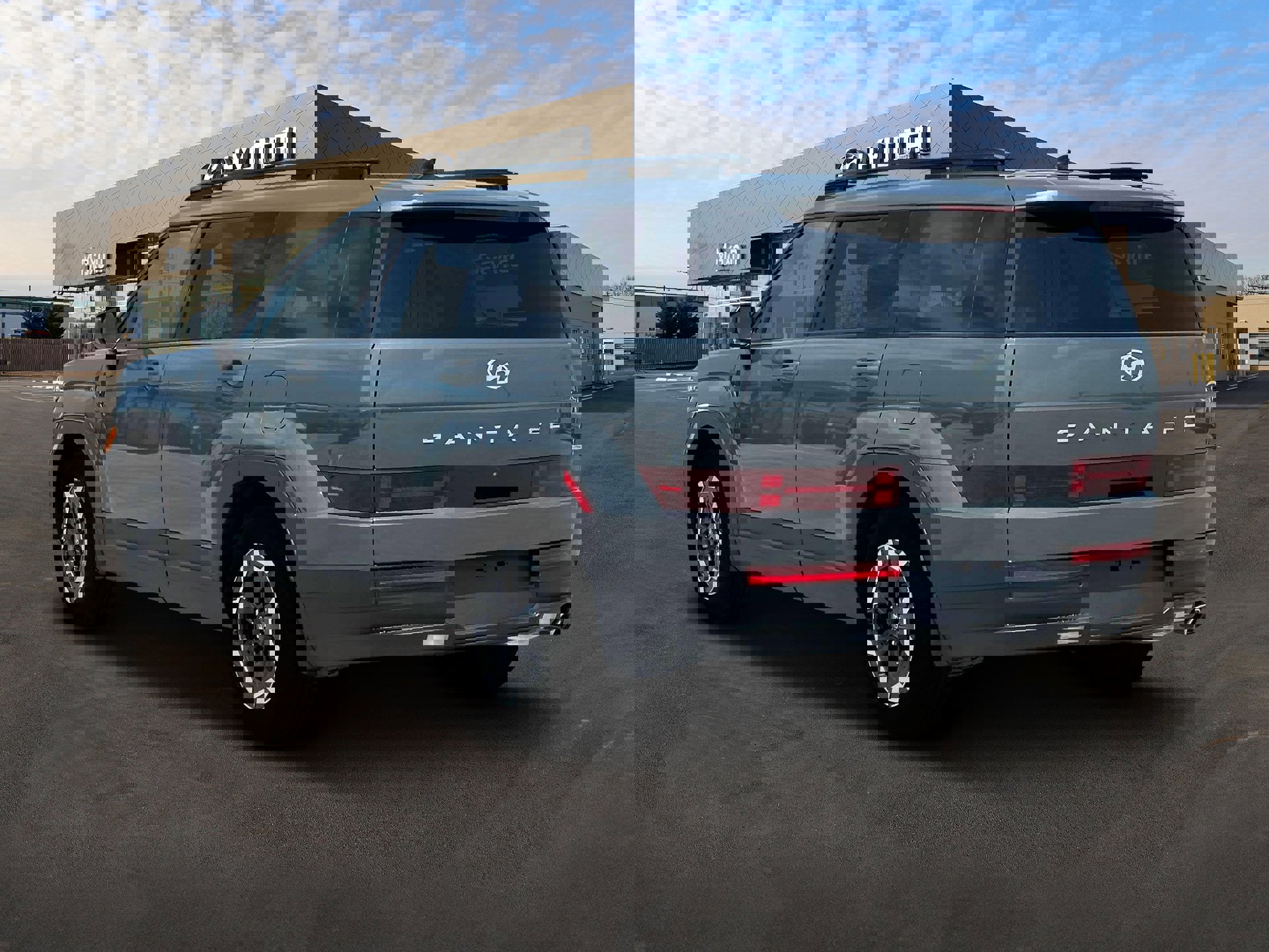 Used 2025 Hyundai Santa Fe SEL image 5