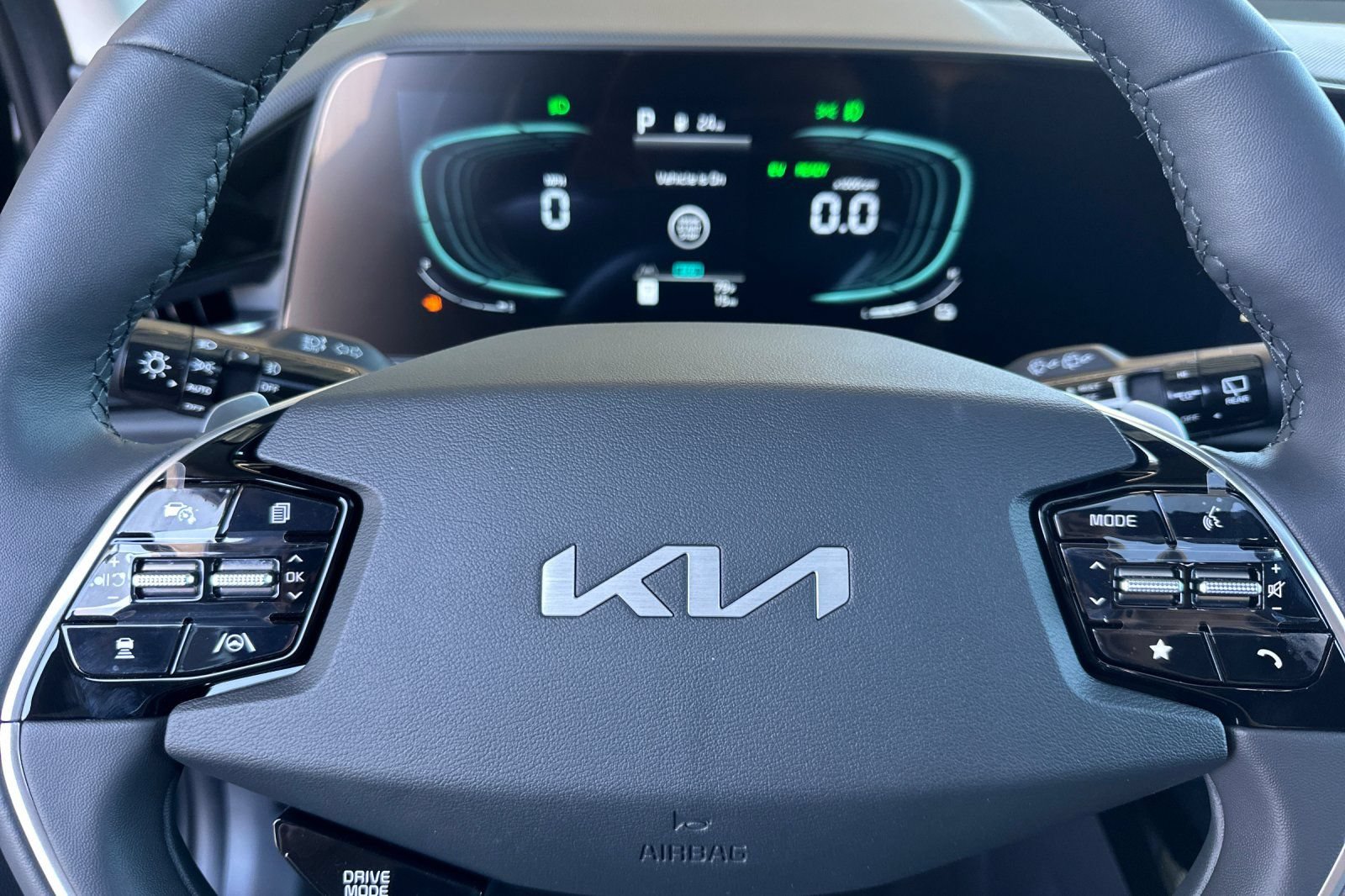 New 2026 Kia Niro FWD image 24
