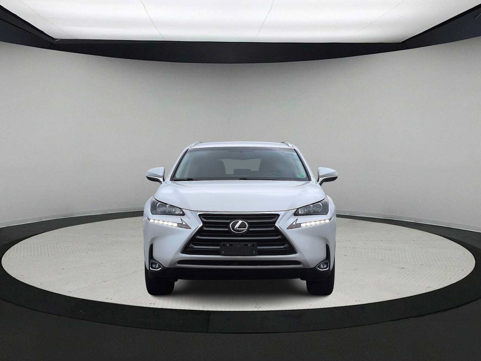 Used 2016 Lexus NX 200t FWD image 3