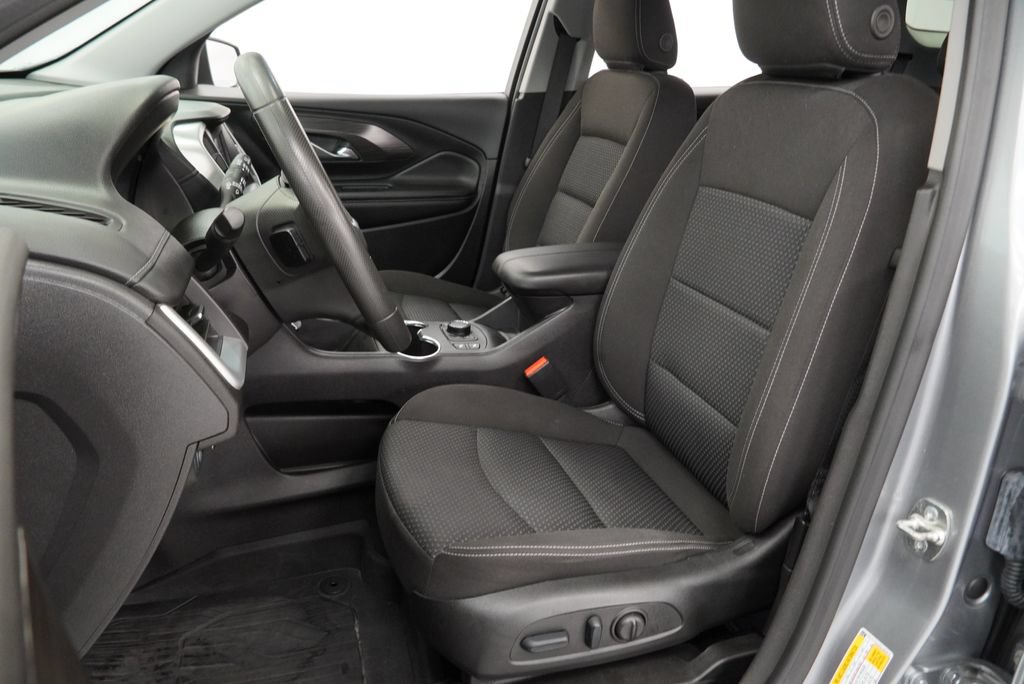 Used 2024 GMC Terrain SLE w/ Driver Convenience Package AWD/4WD image 4