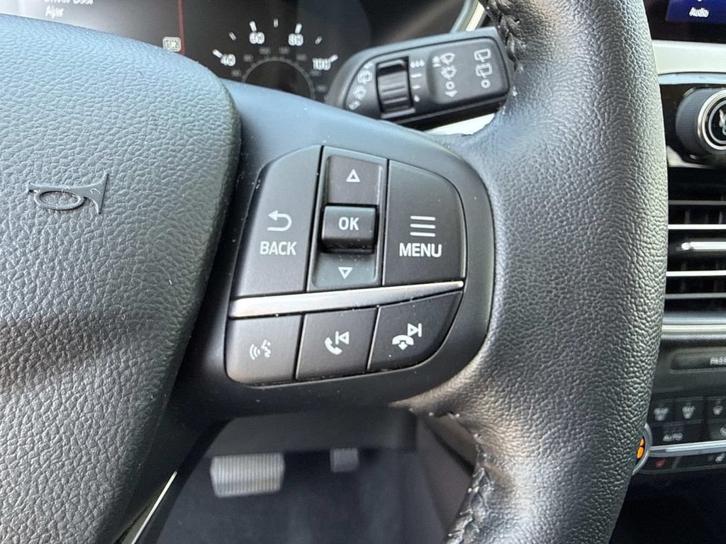 Used 2020 Ford Escape SEL FWD image 30