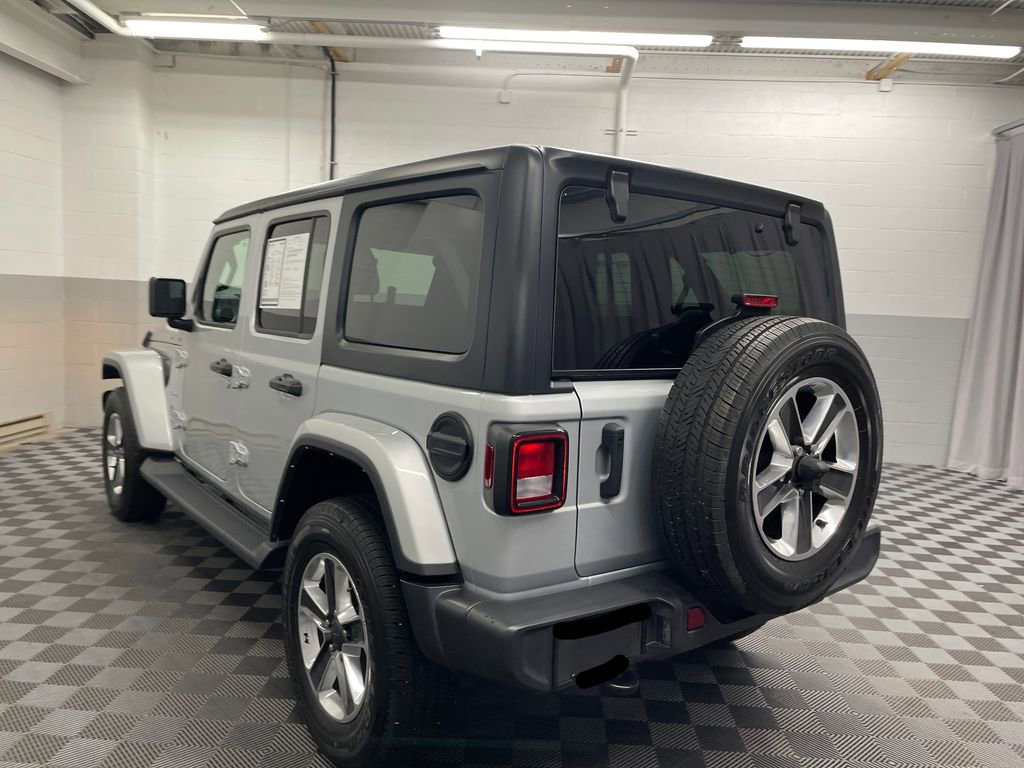 Used 2022 Jeep Wrangler Unlimited Sahara image 4