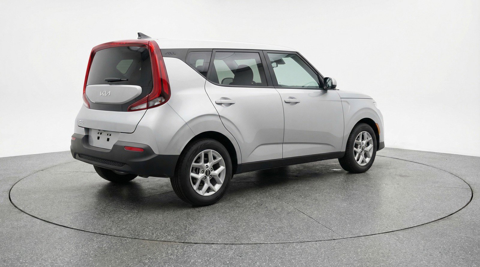 Used 2025 Kia Soul LX w/ LX Technology Package FWD image 9