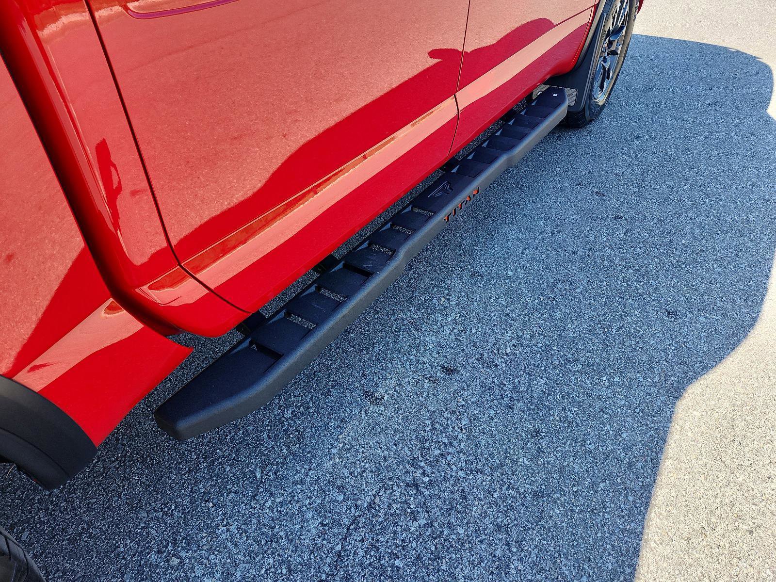 Used 2023 Nissan Titan PRO-4X w/ Pro-4x Convenience Package image 8