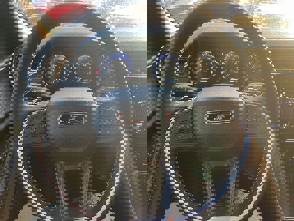 New 2025 Jeep Grand Cherokee Altitude image 23