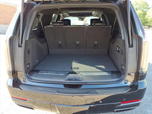 New 2026 Cadillac Escalade ESV Platinum Sport AWD/4WD image 4