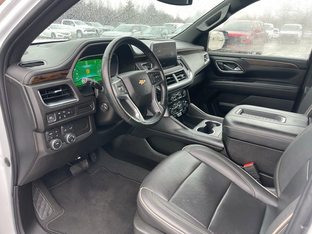 Used 2023 Chevrolet Suburban Premier AWD/4WD image 13