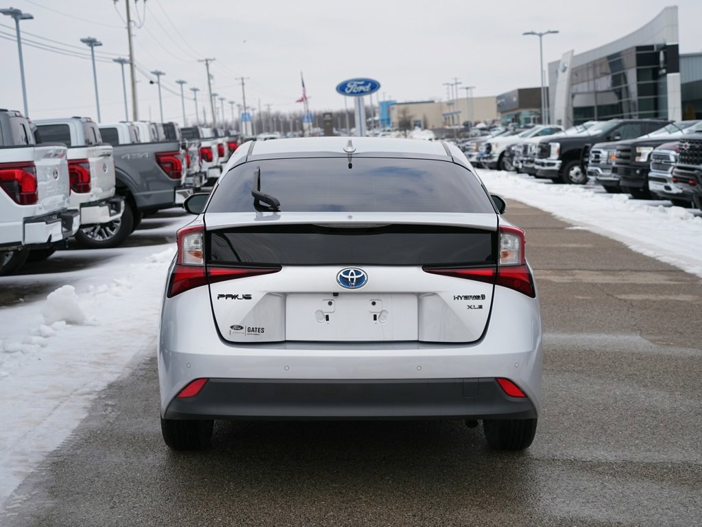 Used 2019 Toyota Prius XLE image 6