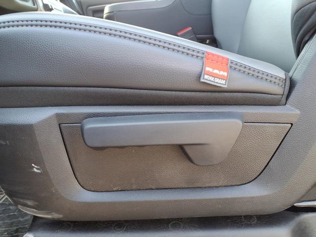 New 2026 RAM 5500 Tradesman AWD/4WD image 16