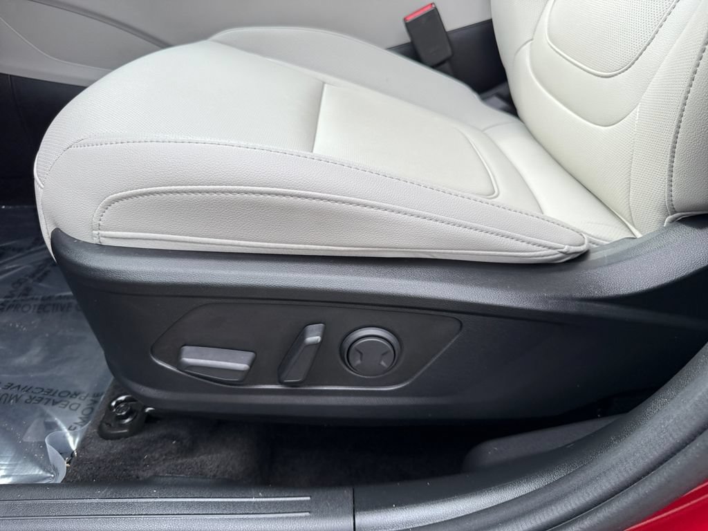 Used 2025 Hyundai Tucson SEL FWD image 10