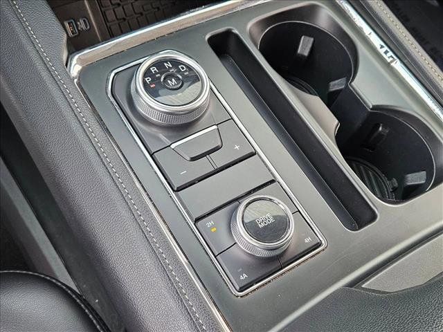 Used 2024 Ford Expedition XLT AWD/4WD image 12