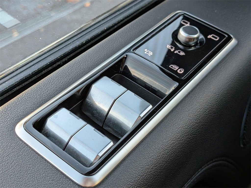 Used 2021 Land Rover Range Rover Westminster Edition image 28