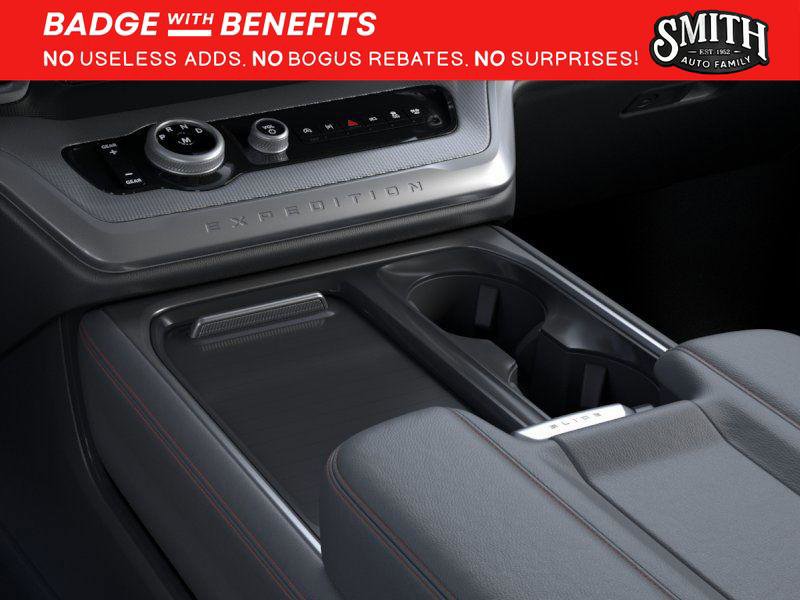 New 2025 Ford Expedition Active image 16