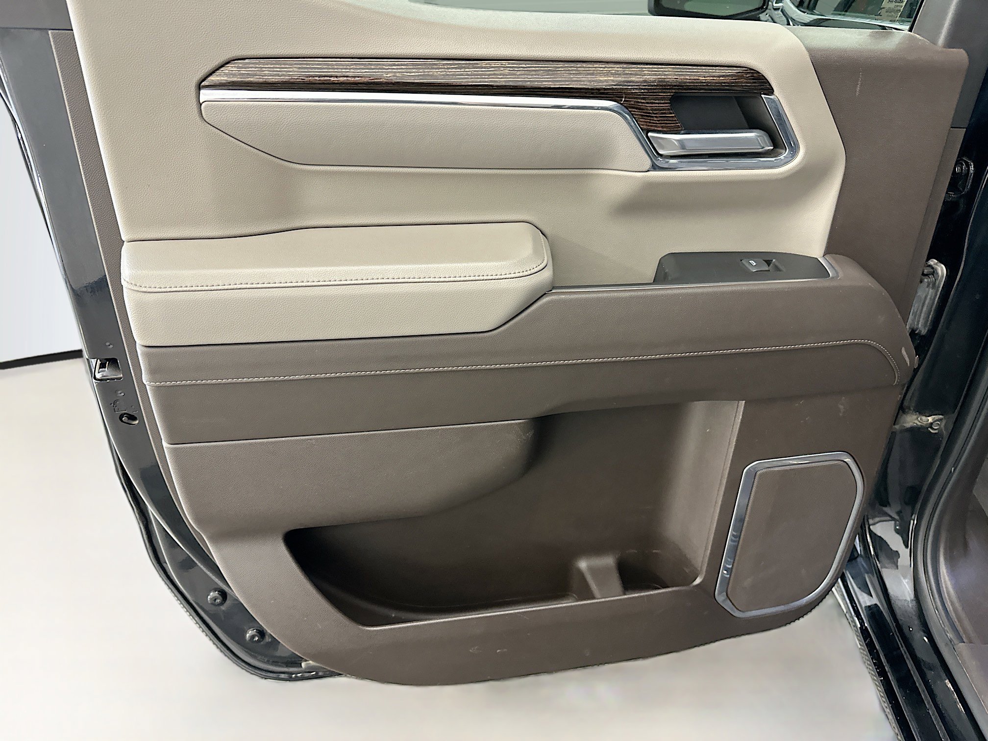 Used 2024 GMC Sierra 1500 SLE image 27