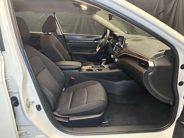 Used 2025 Nissan Altima 2.5 SV AWD/4WD image 15