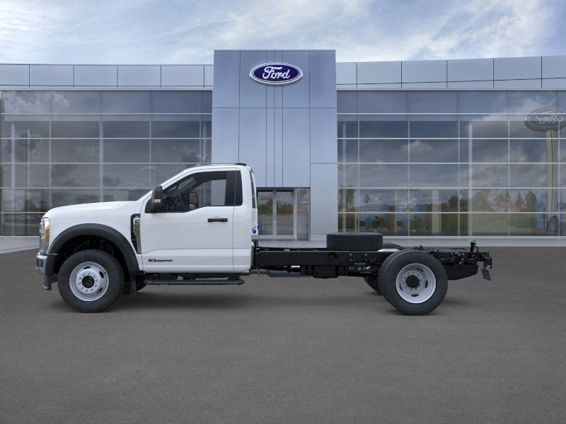 New 2026 Ford F550 4x4 Regular Cab Super Duty w/ XL Chrome Package image 3