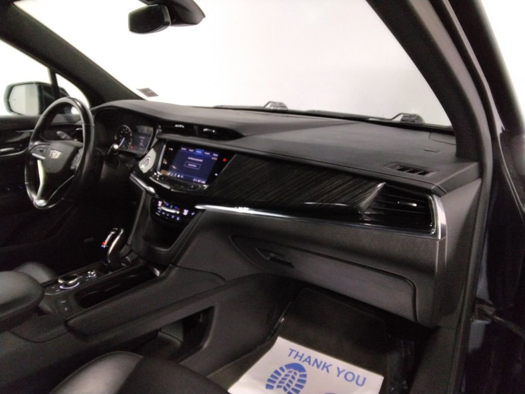 Used 2022 Cadillac XT6 Premium Luxury image 46