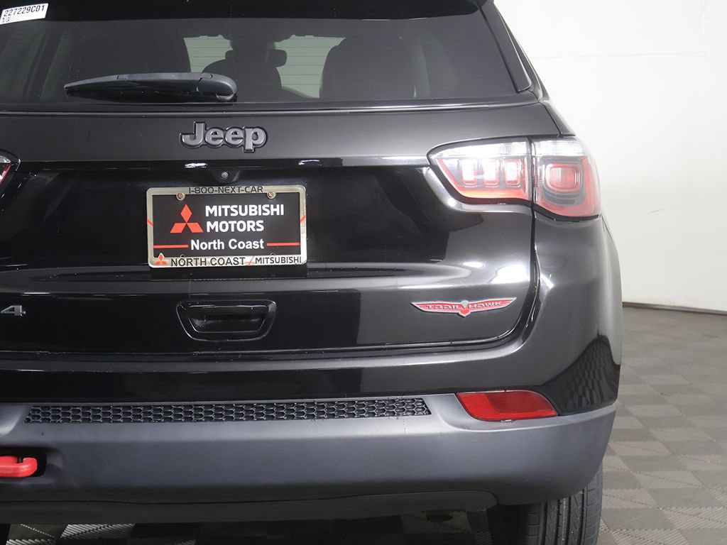 Used 2022 Jeep Compass Trailhawk w/ Trailhawk Convenience Group AWD/4WD image 15