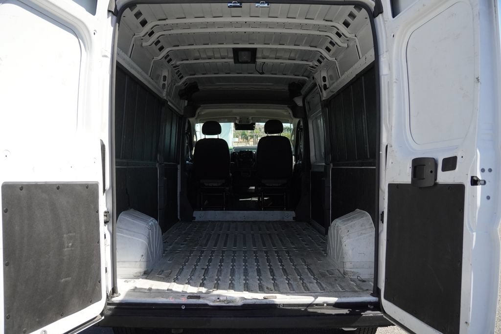 Used 2024 RAM ProMaster 2500 w/ Convenience Group FWD image 31