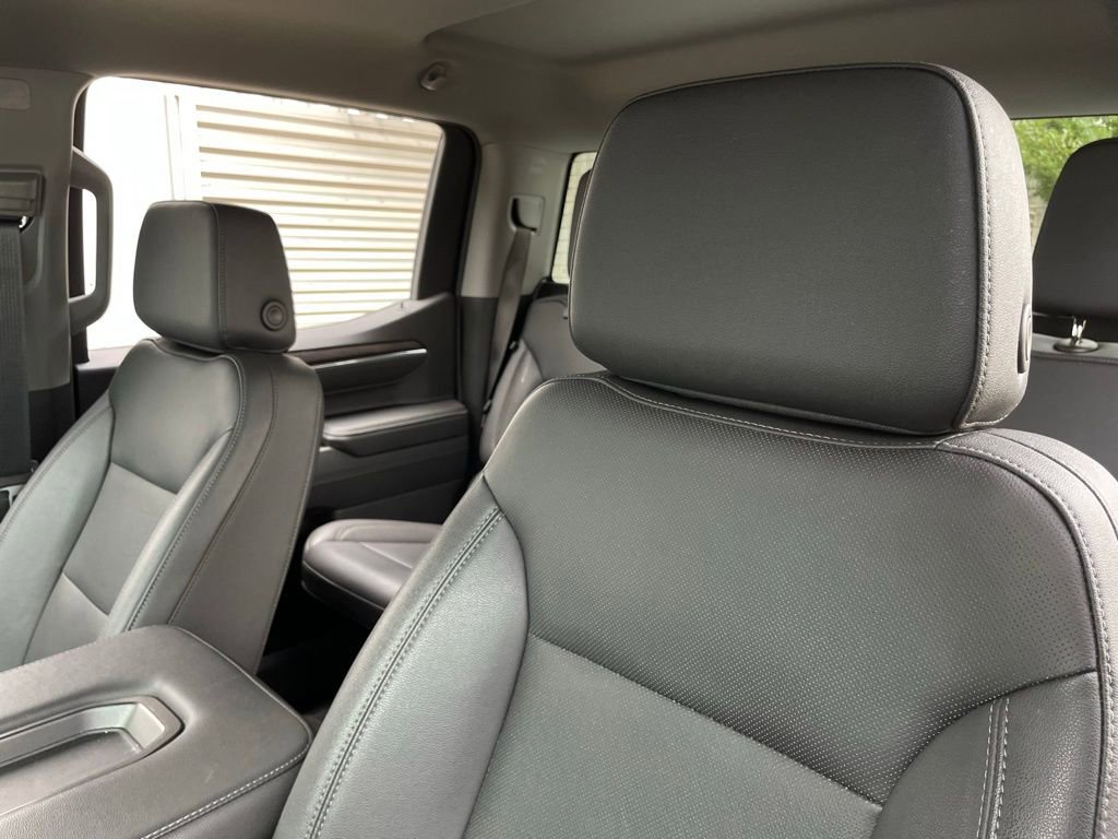 Used 2025 GMC Sierra 1500 SLT AWD/4WD image 25