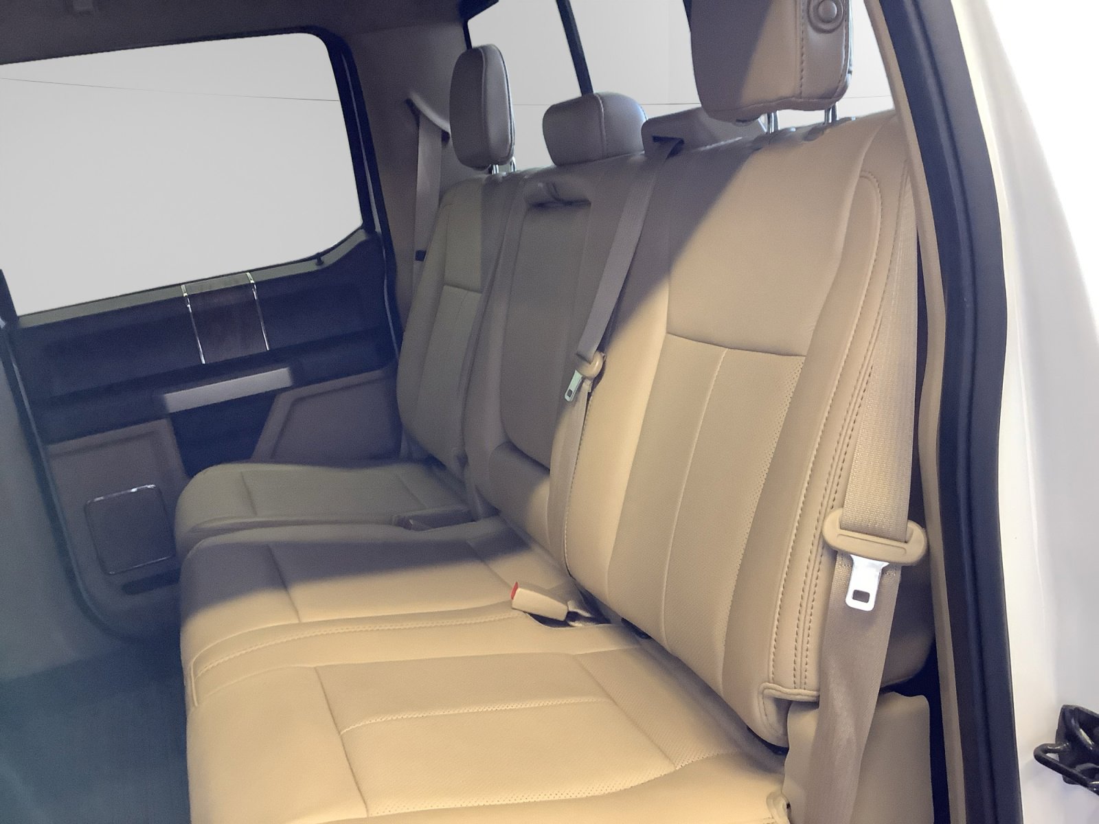 Used 2019 Ford F150 Lariat w/ Equipment Group 501A Mid image 13