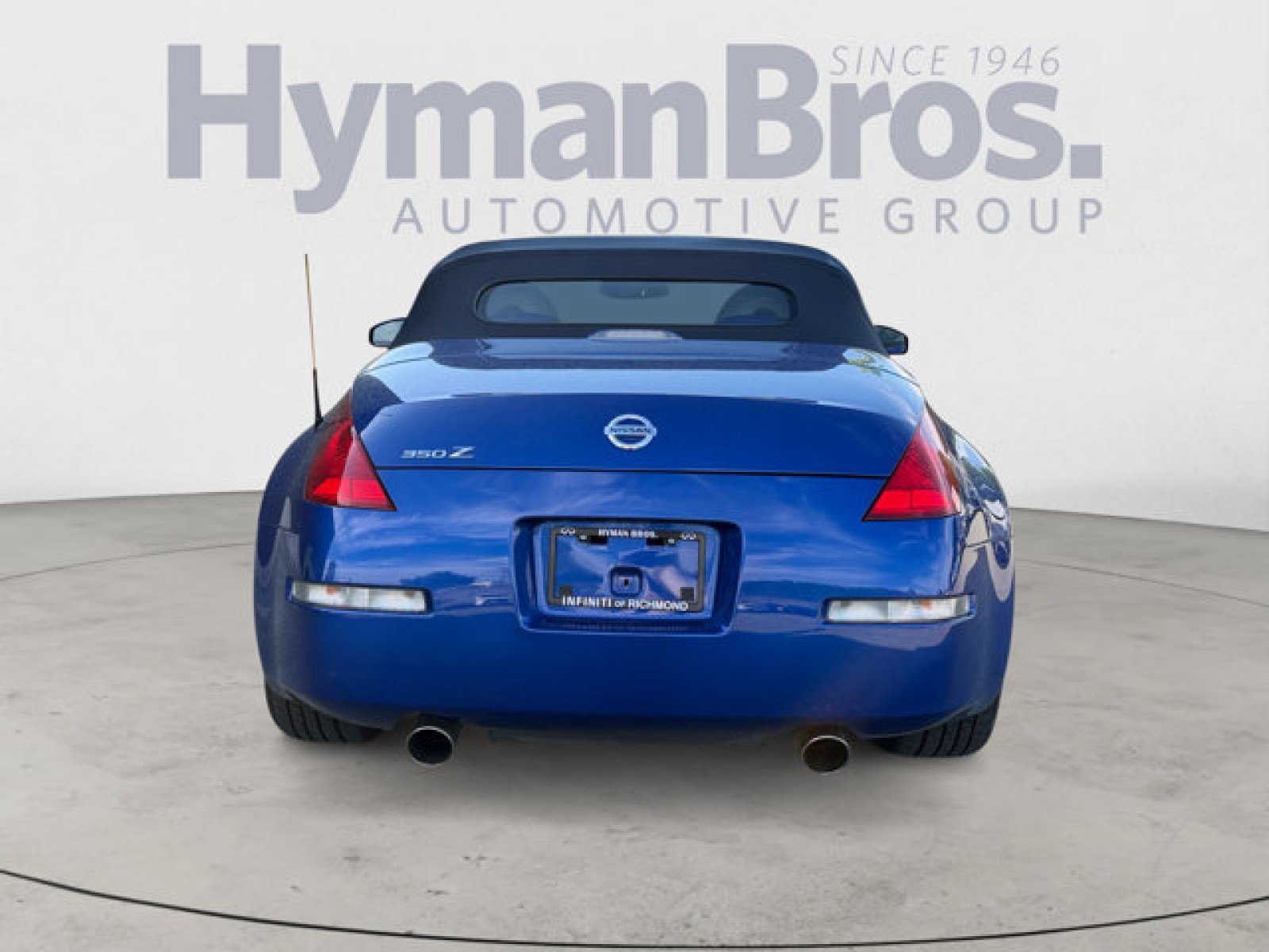 Used 2005 Nissan 350Z Touring RWD image 4