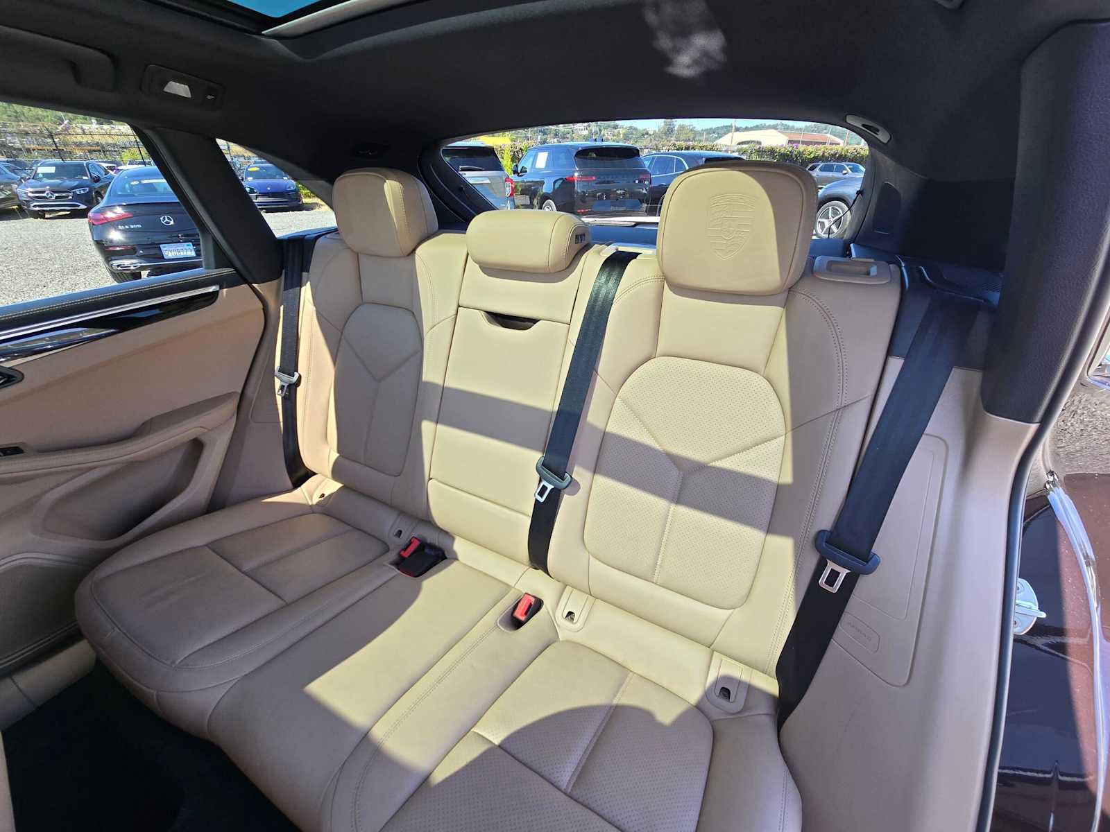 Used 2022 Porsche Macan S AWD/4WD image 18