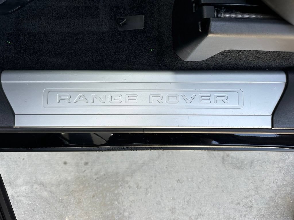 Used 2019 Land Rover Range Rover HSE AWD/4WD image 18
