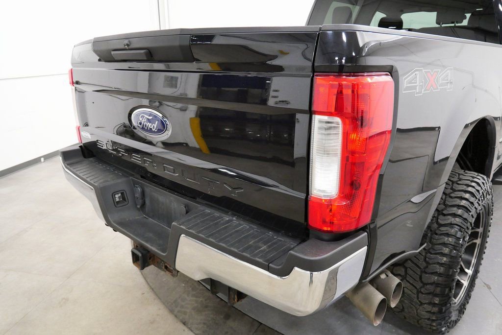 Used 2019 Ford F250 XLT image 9