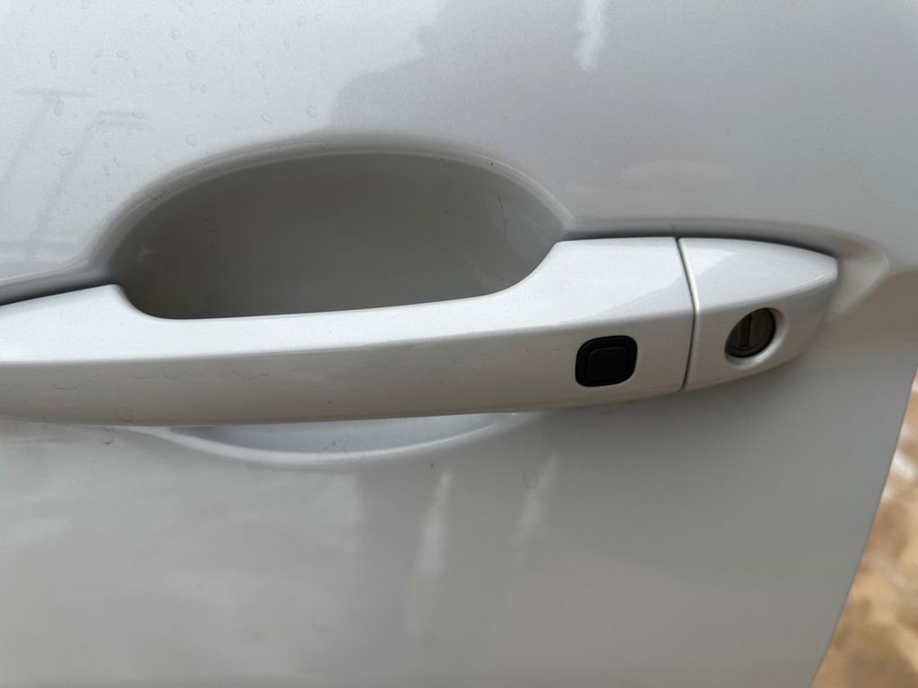 Used 2025 Mitsubishi Eclipse Cross LE image 29