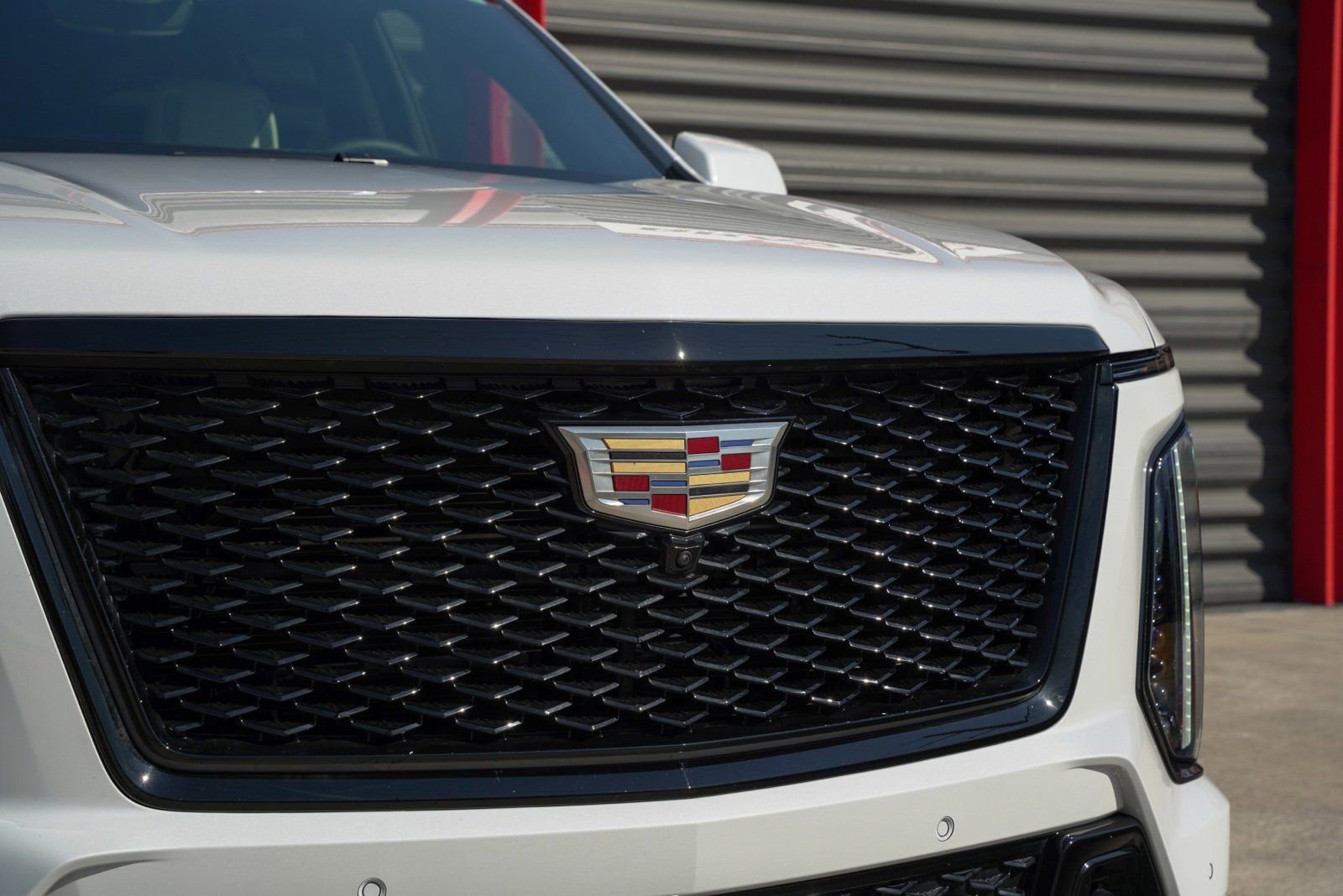 Used 2026 Cadillac Escalade V w/ LPO, ONYX Package image 9