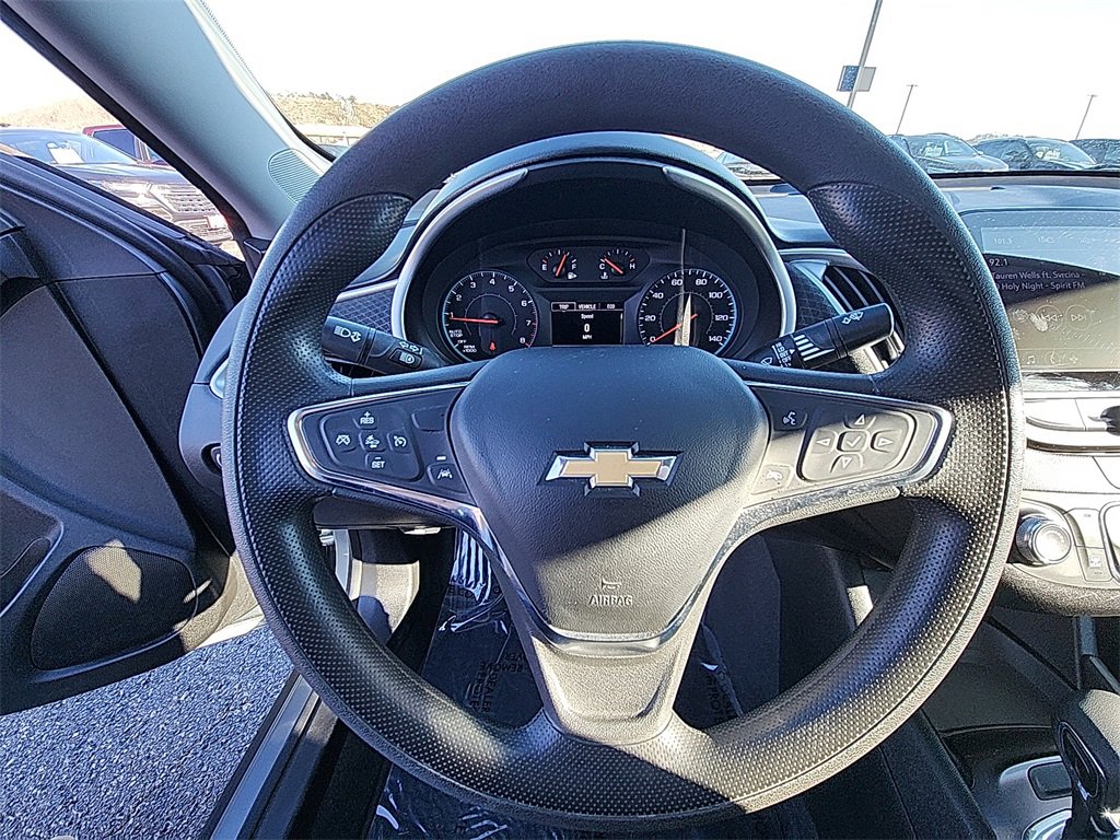 Used 2023 Chevrolet Malibu LS image 17