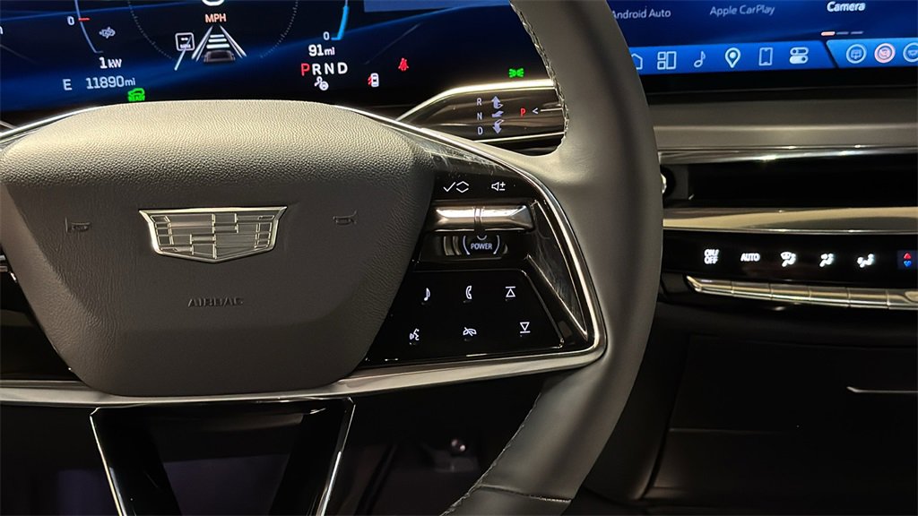 Used 2025 Cadillac Lyriq Sport image 21